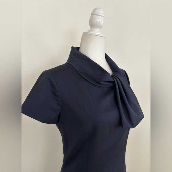 Neiman Marcus Sheath Scarf Tie Wool Dress Navy Blue
Size 4 - Picture 2 of 10